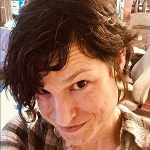 Meet your Posher, Sharia